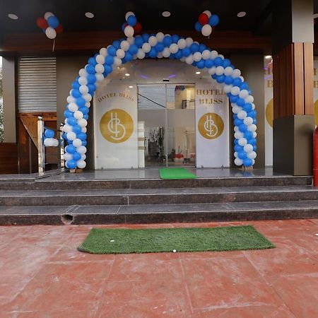 Hotel Bliss Zirakpur Esterno foto