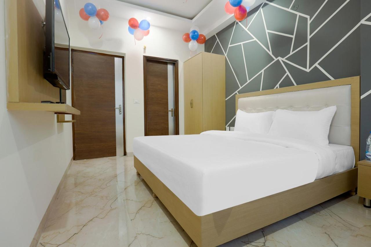 Hotel Bliss Zirakpur Esterno foto