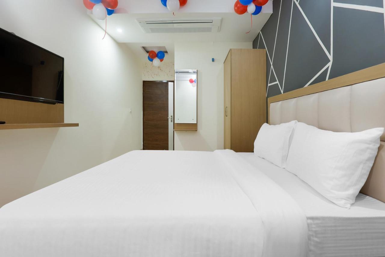 Hotel Bliss Zirakpur Esterno foto