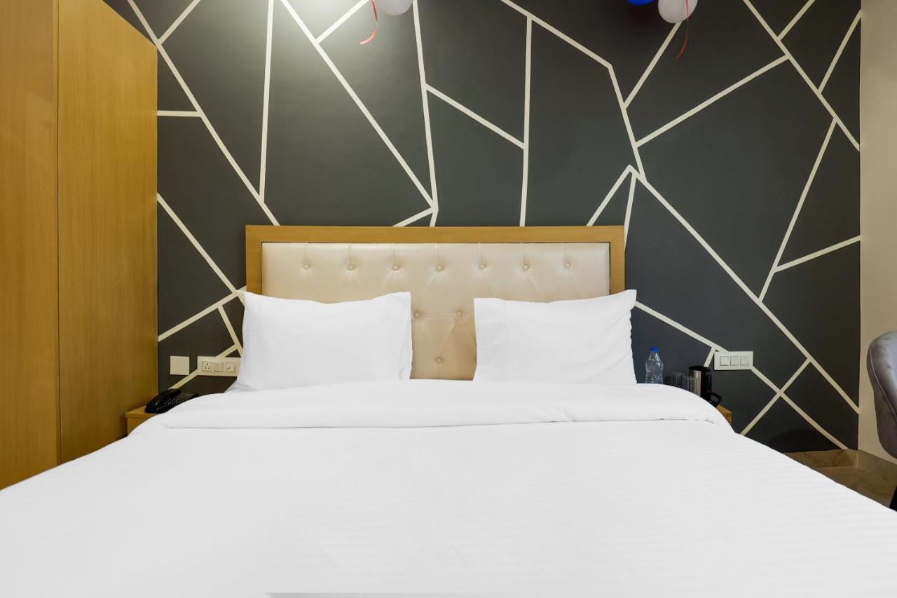 Hotel Bliss Zirakpur Esterno foto