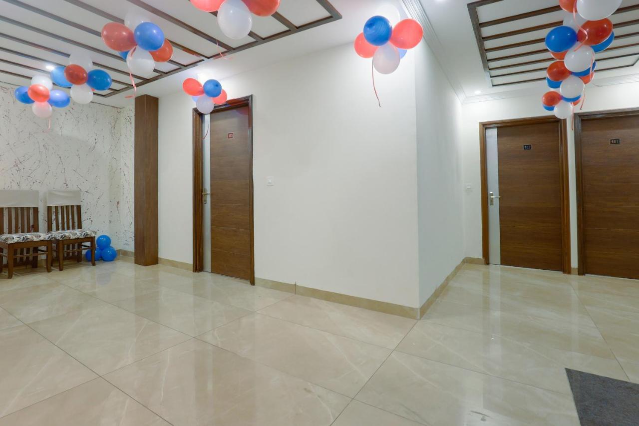 Hotel Bliss Zirakpur Esterno foto